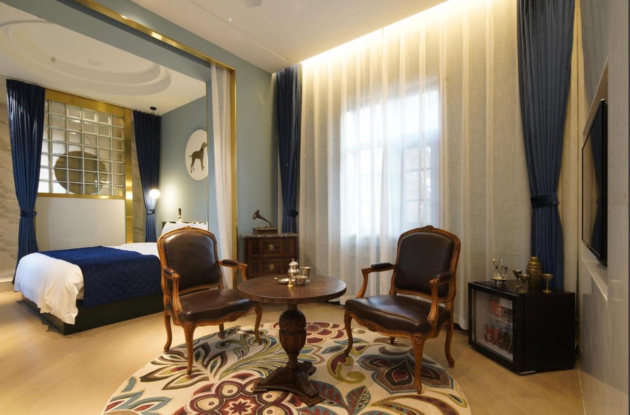 Moon And Chalice Boutique Hotel Κούνμινγκ Εξωτερικό φωτογραφία