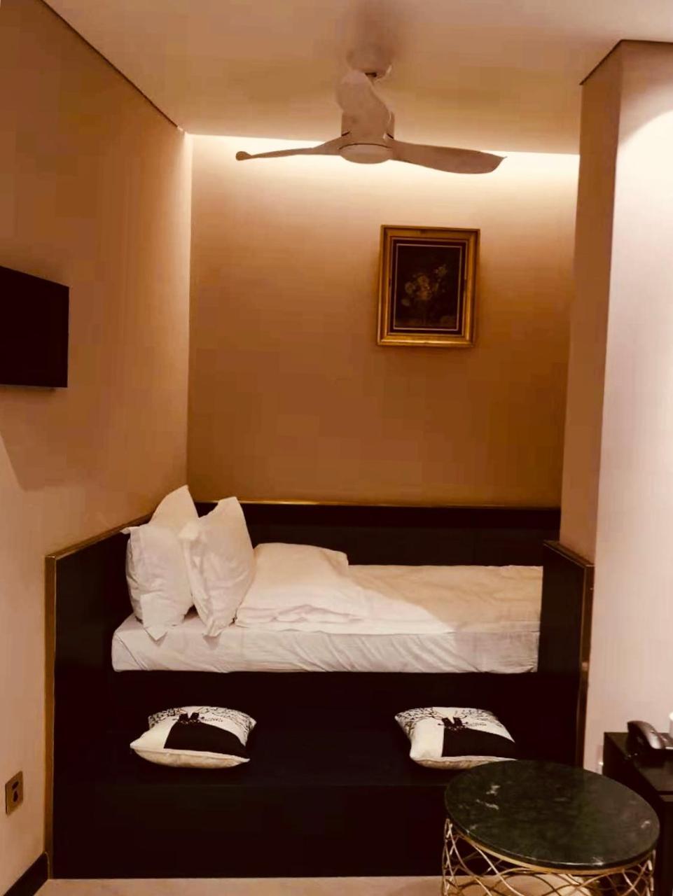 Moon And Chalice Boutique Hotel Κούνμινγκ Εξωτερικό φωτογραφία